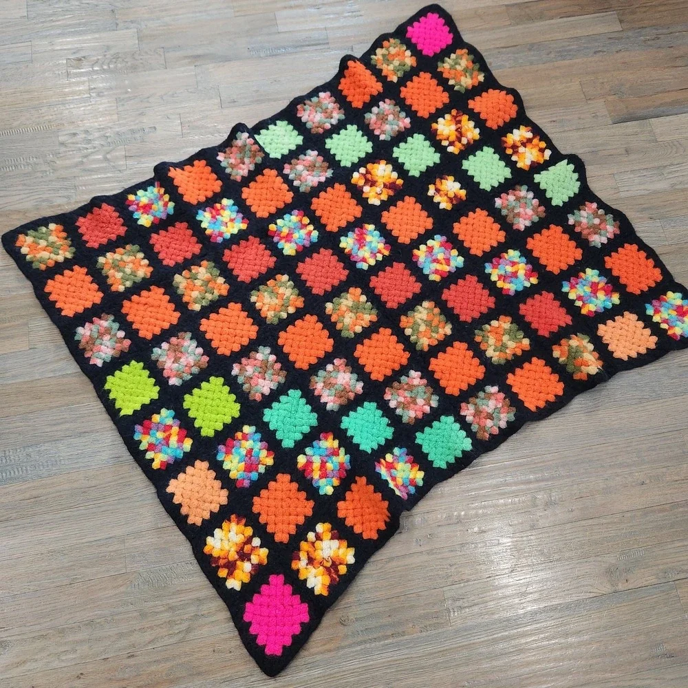Vintage Handmade WOOL‎ Granny Square Afghan Lap Blanket Crochet Throw Black